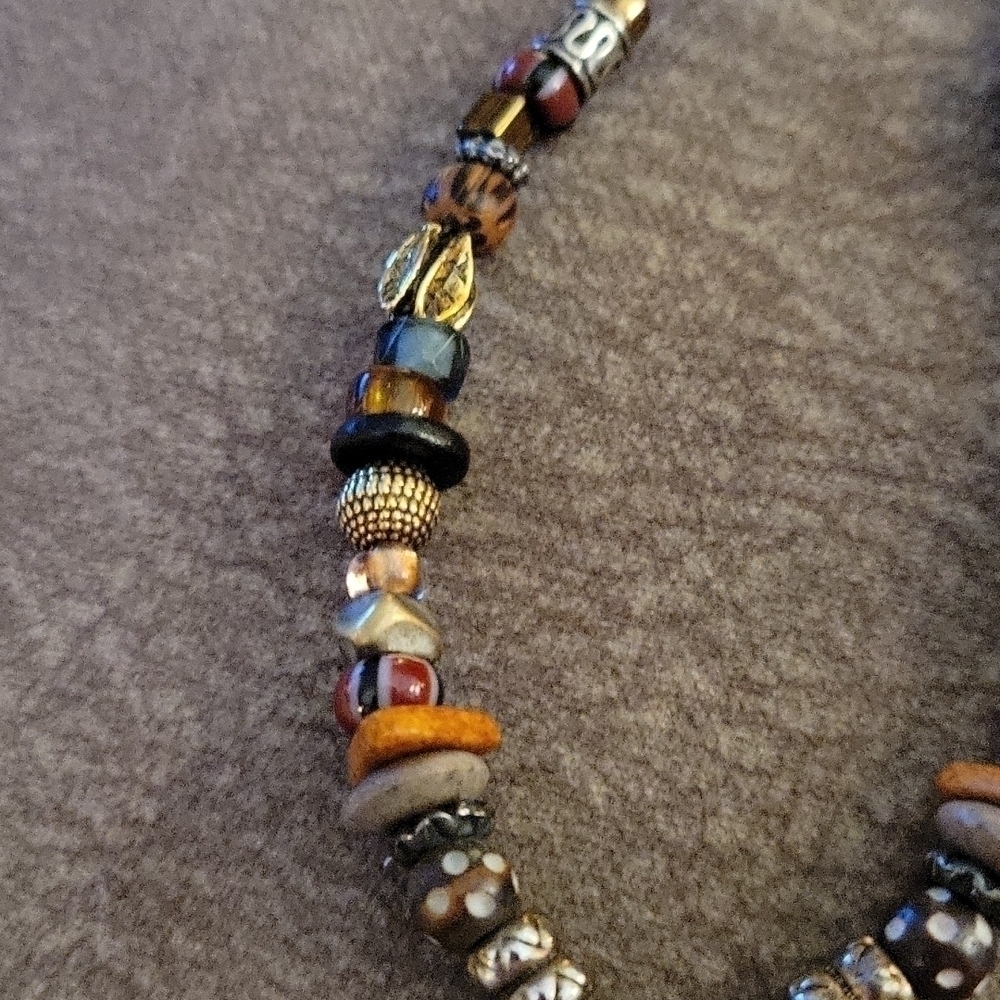 Handmade Western Gemstone Metal Beaded Unisex Necklace - Picture 4 of 6